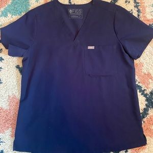 Navy Figs Top- EUC